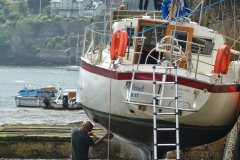 Bootsarbeiten bei Ebbe, Dartmouth
