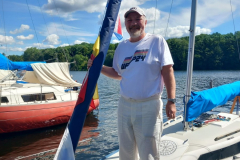 04af9bdb-badf-4021-a070-9e9c9c2e9a60